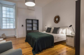 LovelyStay - Spacious 2BR Downtown - 5 min to River